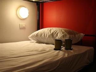 Kool Backpacker Hostel Patong ภายนอก รูปภาพ