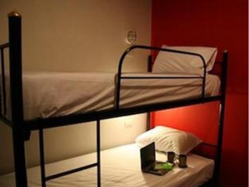 Kool Backpacker Hostel Patong ภายนอก รูปภาพ